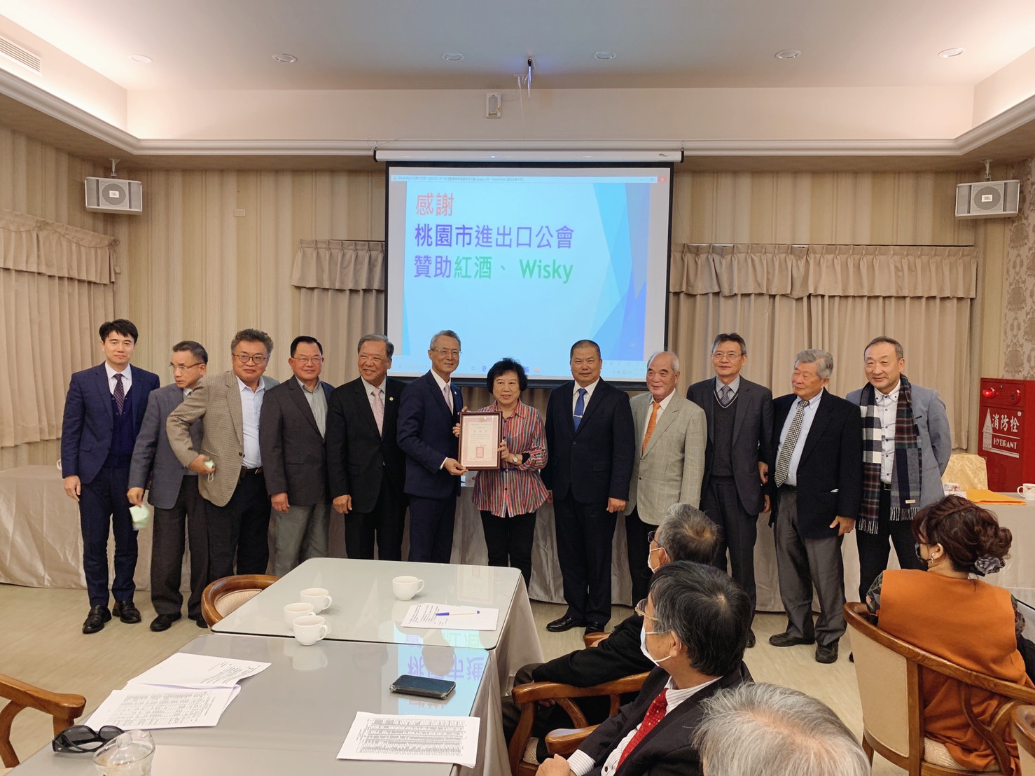 徐理事長在桃園舒眠文化館召開之第一屆第九次理監事聯席會主持會議