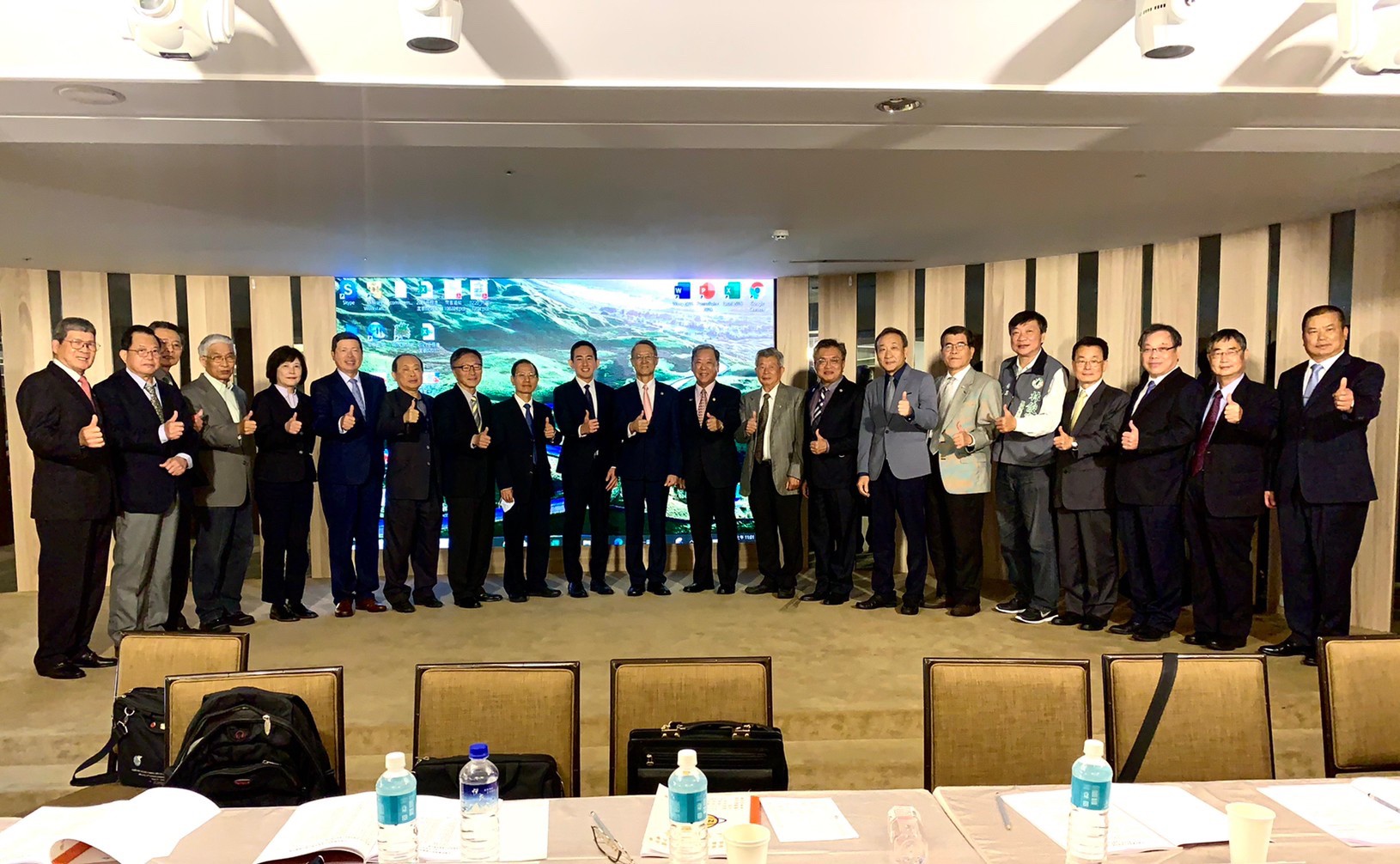 本會第一屆第三次會員代表大會在台南夏都商旅舉行內政部張科長應邀參加並致詞