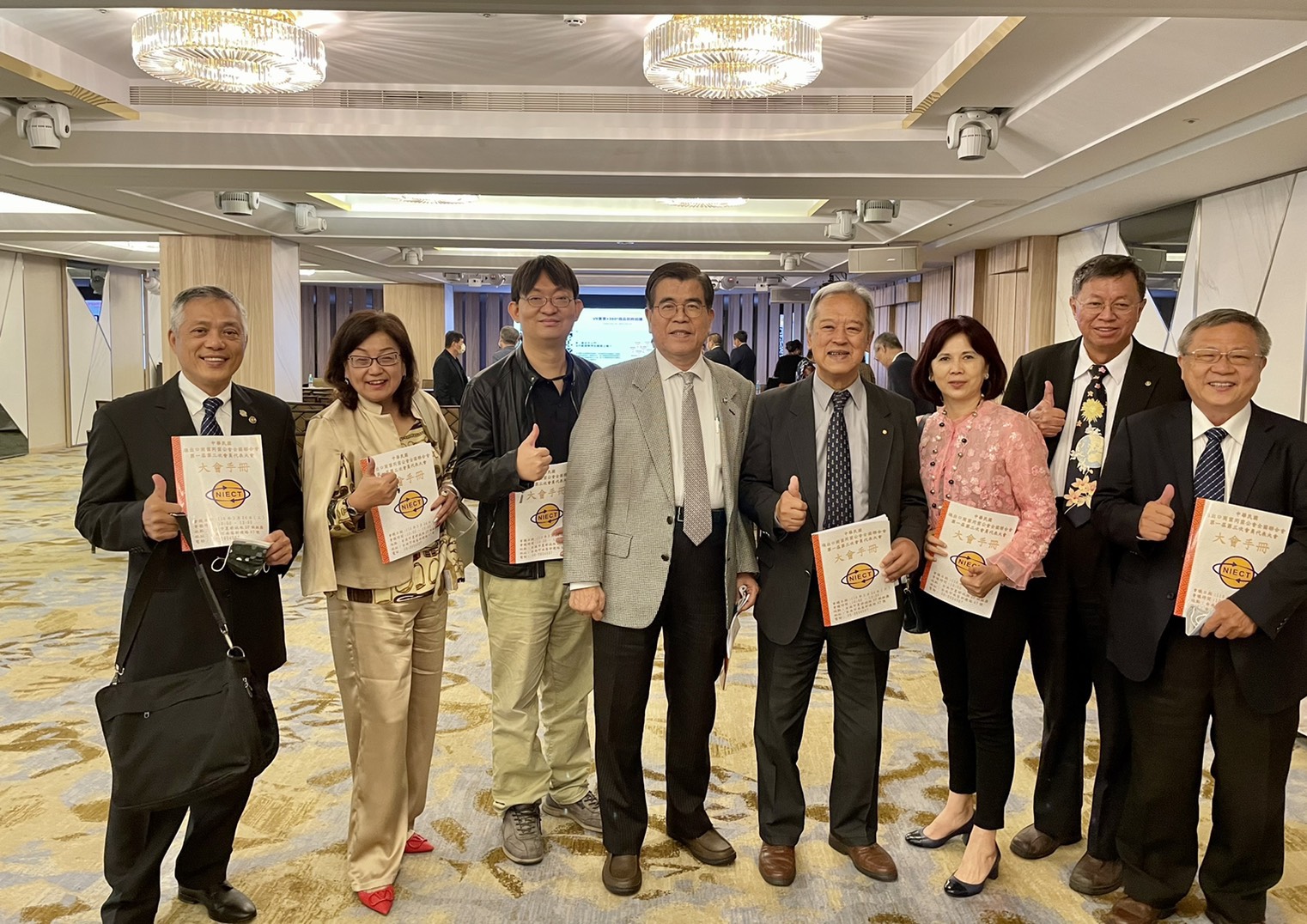 本會第一屆第三次會員代表大會在台南夏都商旅舉行內政部張科長應邀參加並致詞