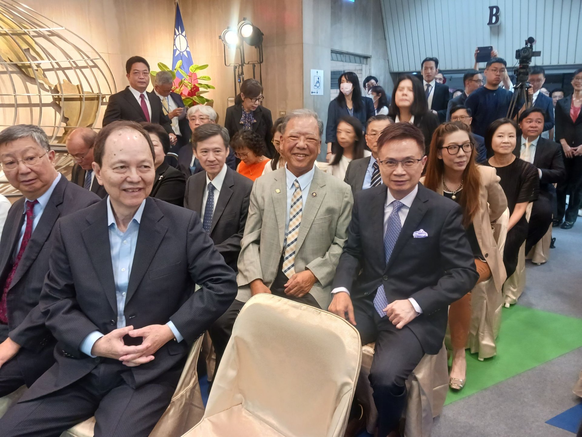 112/09/26 賀 國際貿易局升格 國際貿易署 江文若為第一任署長