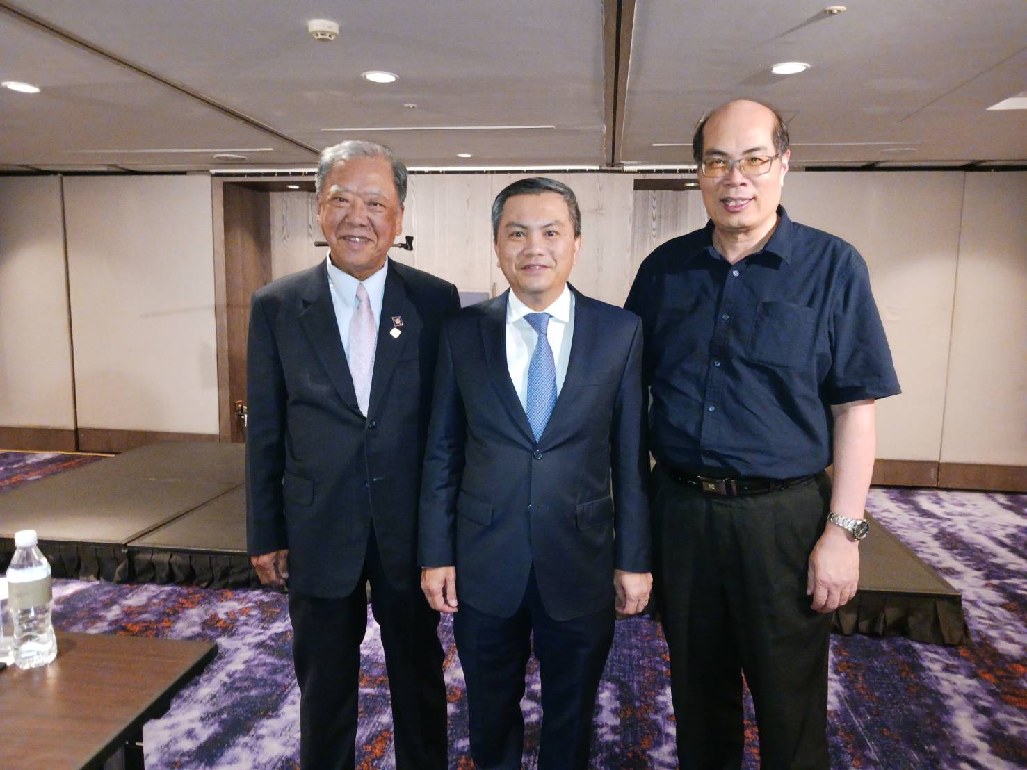 1130715 王清水理事長與莊堯安理事聯袂參加 2024越南青化省投資研討會